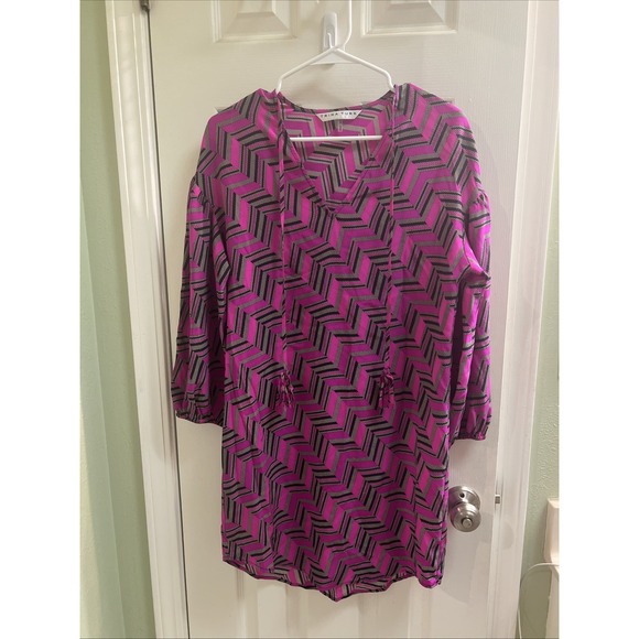 Trina Turk Tops - Trina Turk Dress Sz 2 Women's Pink Black Silk Sheath Elegant Work Church Shirt‎